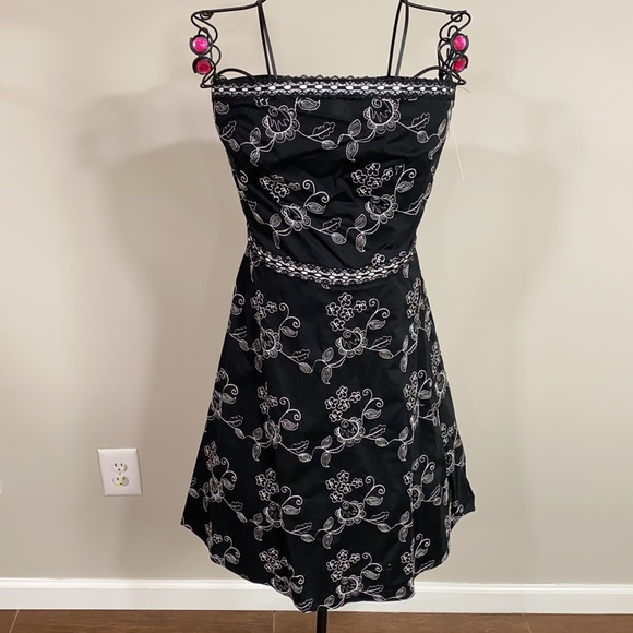 Necessary Objects Black Dress - Picture 4 of 7